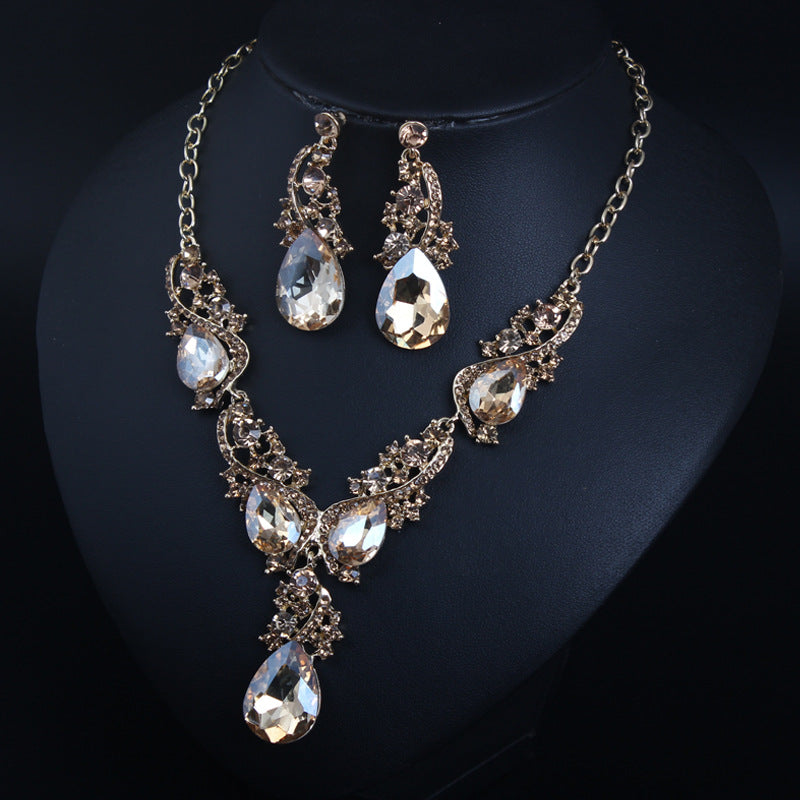 Cross-border crystal gem flash short necklace earrings set European and American exaggerated dress