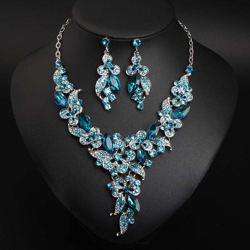 Hot-selling European and American jewelry set crystal necklace short collarbone fashion