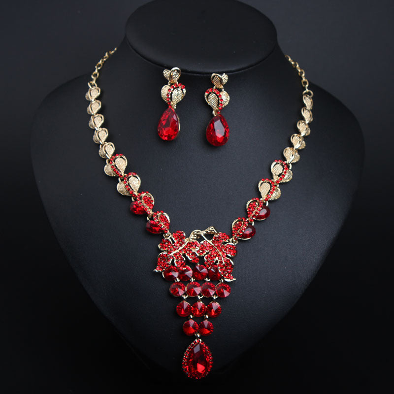 European and American light luxury crystal gem necklace and earrings set dress banquet female