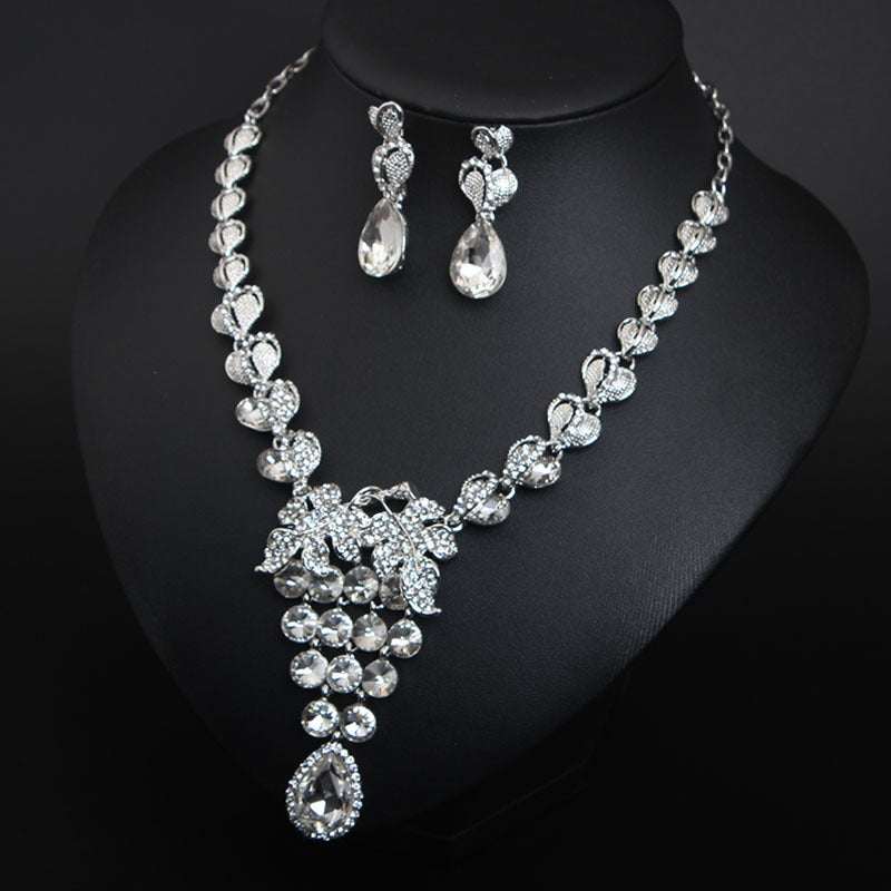 European and American light luxury crystal gem necklace and earrings set dress banquet female