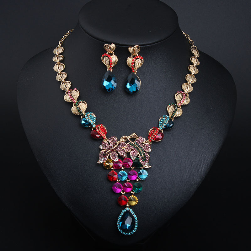 European and American light luxury crystal gem necklace and earrings set dress banquet female