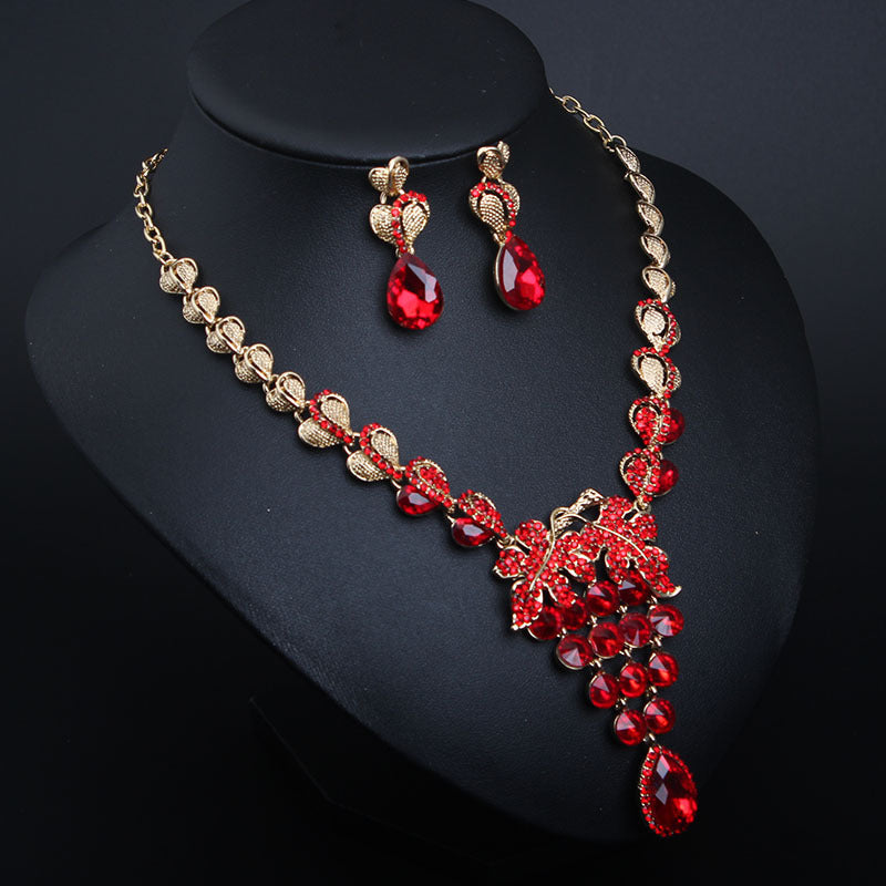 European and American light luxury crystal gem necklace and earrings set dress banquet female