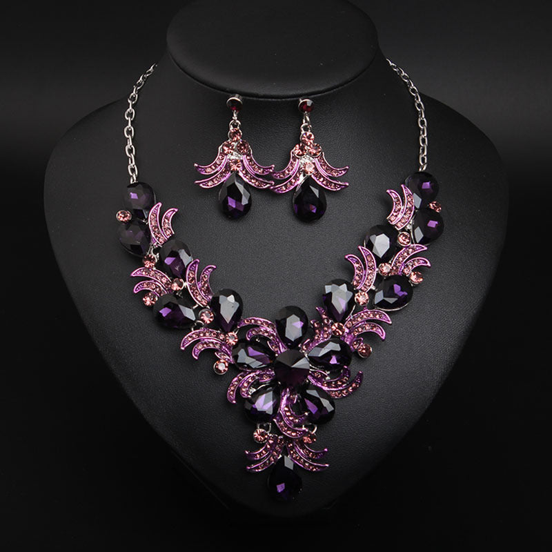 New style super flash flower European and American crystal necklace earrings set dress bride