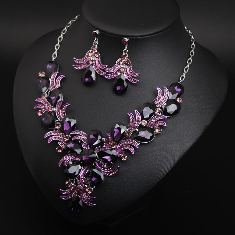 New style super flash flower European and American crystal necklace earrings set dress bride