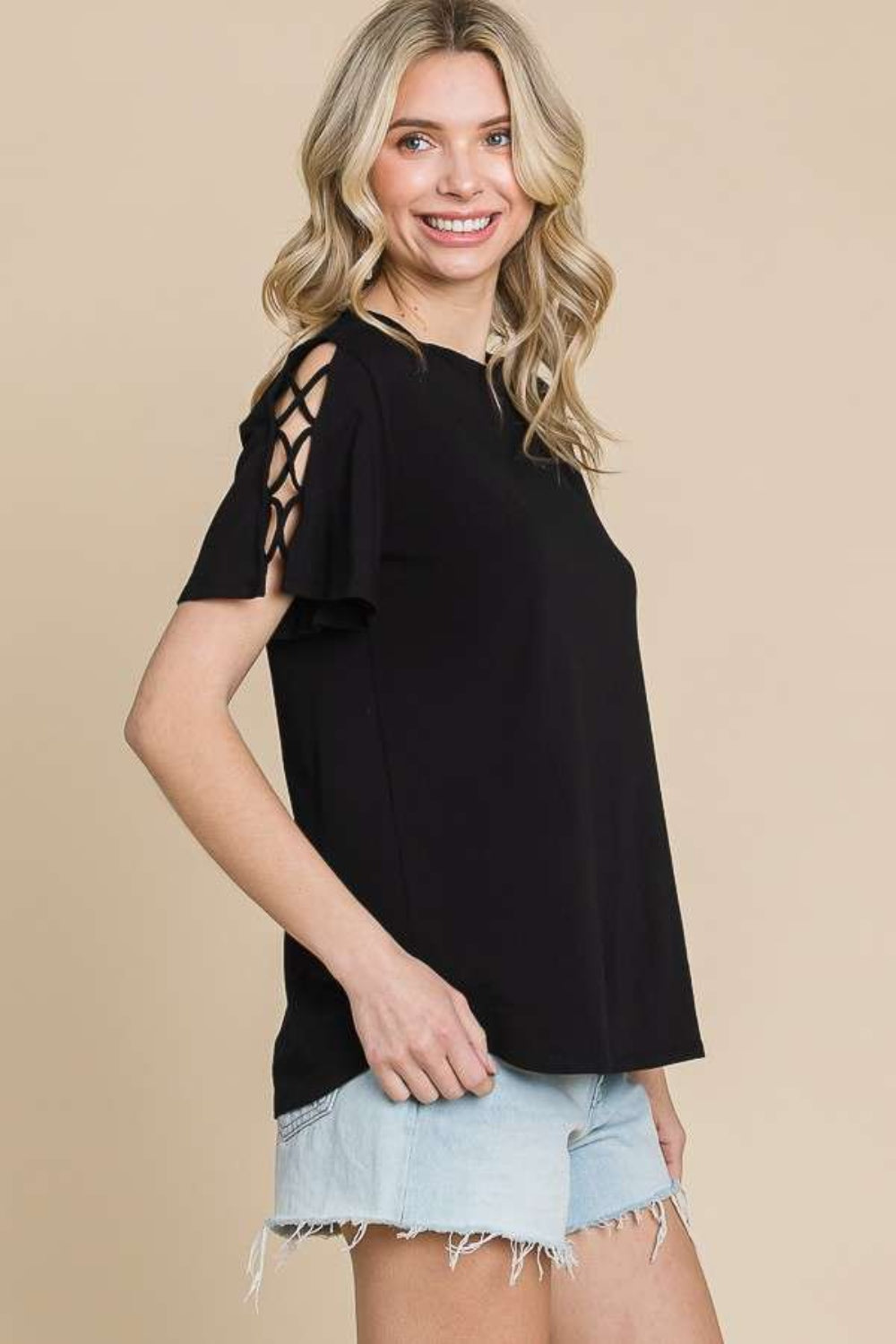 Women's Culture Code Round Neck Crisscross Short Sleeve T-Shirt