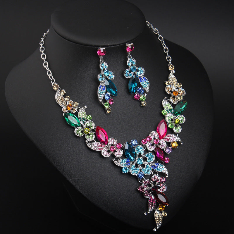 Hot-selling European and American jewelry set crystal necklace short collarbone fashion