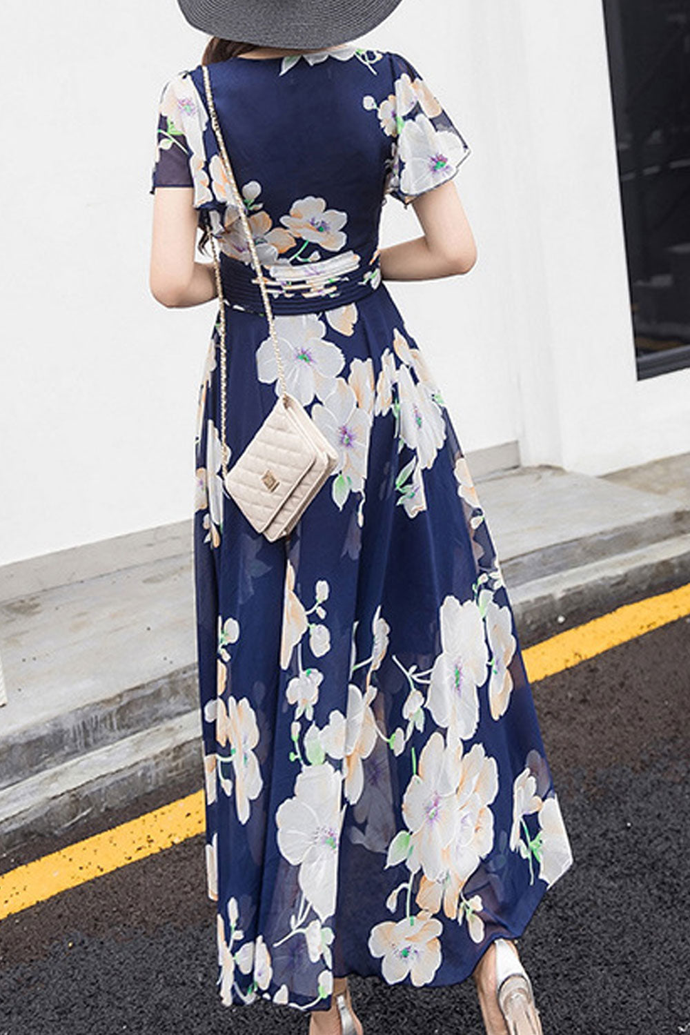 Women Short Sleeve Beautiful Flower Printed Long Length V-Neck Fabulous Thin Dress - C6425ZWD