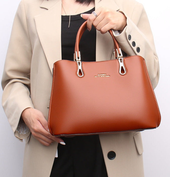 Genuine leather bag for women autumn and winter new style large capacity one-shoulder crossbody versatile fashionable