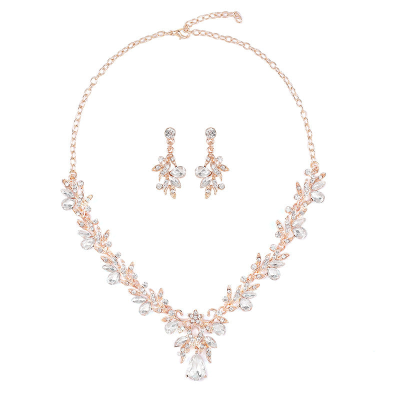 Jewelry set with artificial crystal earrings and necklace, suitable for women to attend parties