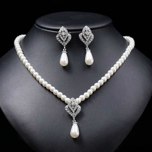 New pearl necklace set for women light luxury niche versatile sweater chain clavicle chain alloy