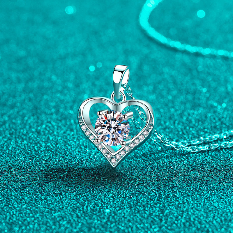 Silver Moissanite Heart-Shaped Necklace Love Pendant Valentine Gift