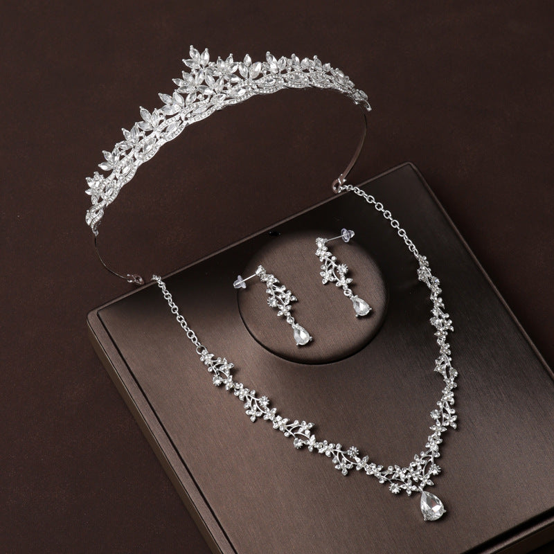 Wedding crown new headband main wedding dress crown style high-end atmospheric necklace three-piece set female bridal headwear