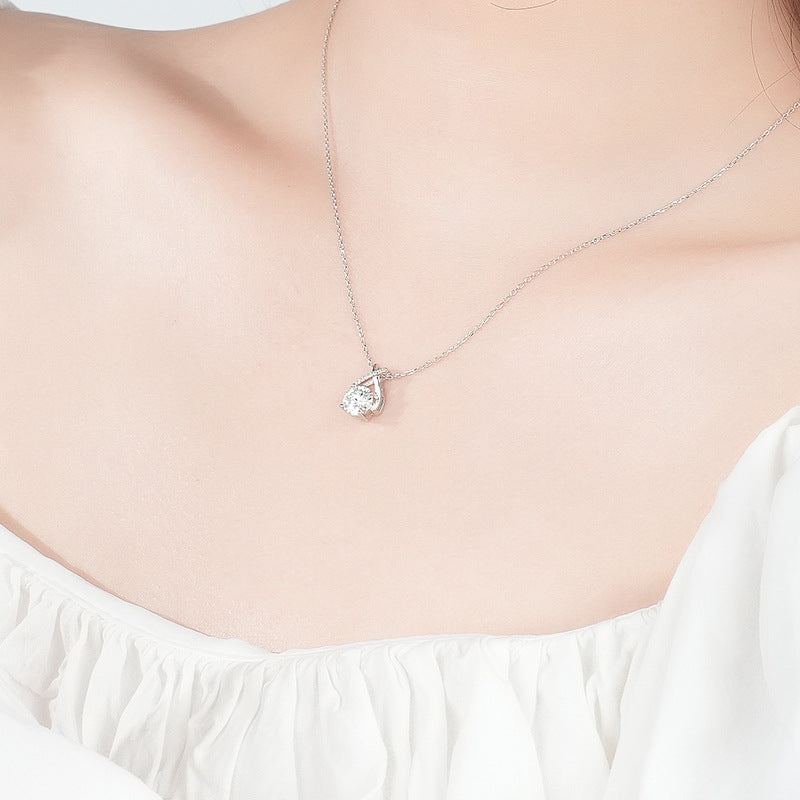 Damila S925 sterling silver necklace moissanite four-prong inlaid with zircon fashion cross light luxury design clavicle chain