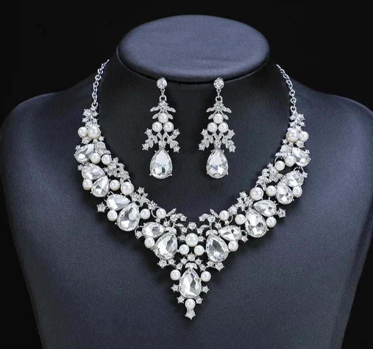 New In Silver Gold Plated Crystal Earrings Necklace Set for Women with Imitation Pearl Gift for Bridal