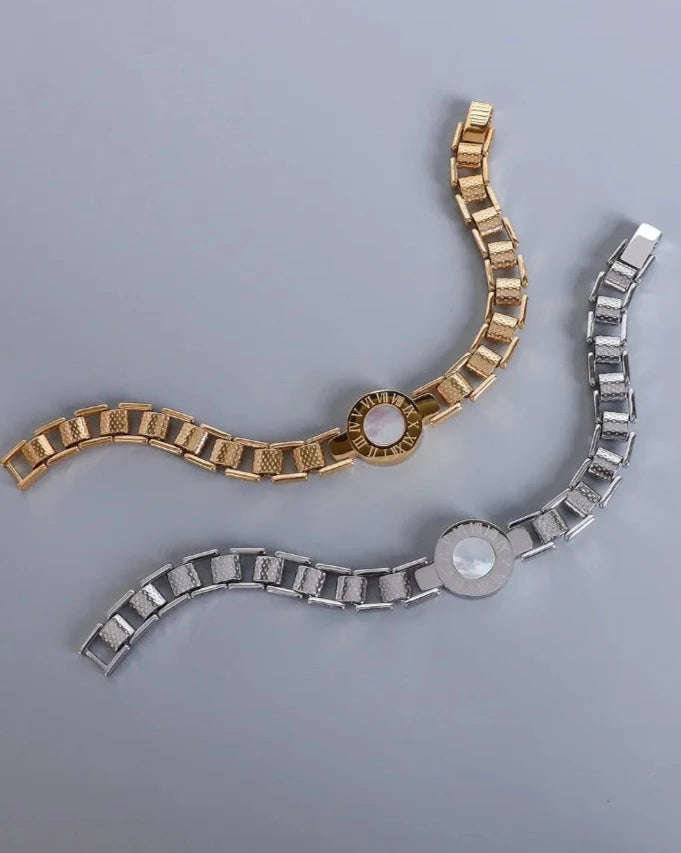 Titanium Steel Gold-plated Women Trendy Roman Numeral Shell Bracelet Jewelry for valentine Gift