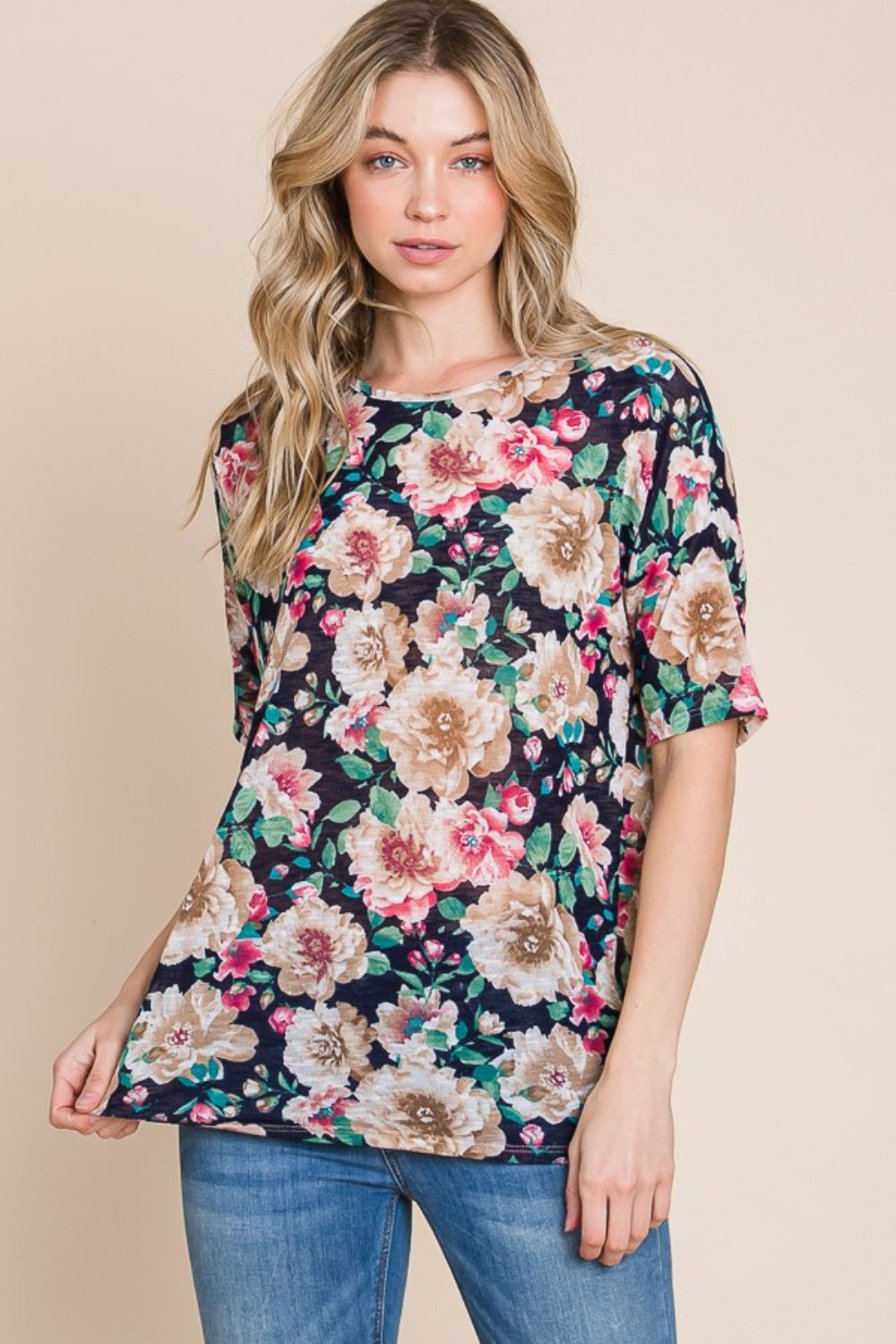 Women's BOMBOM Floral Round Neck T-Shirt