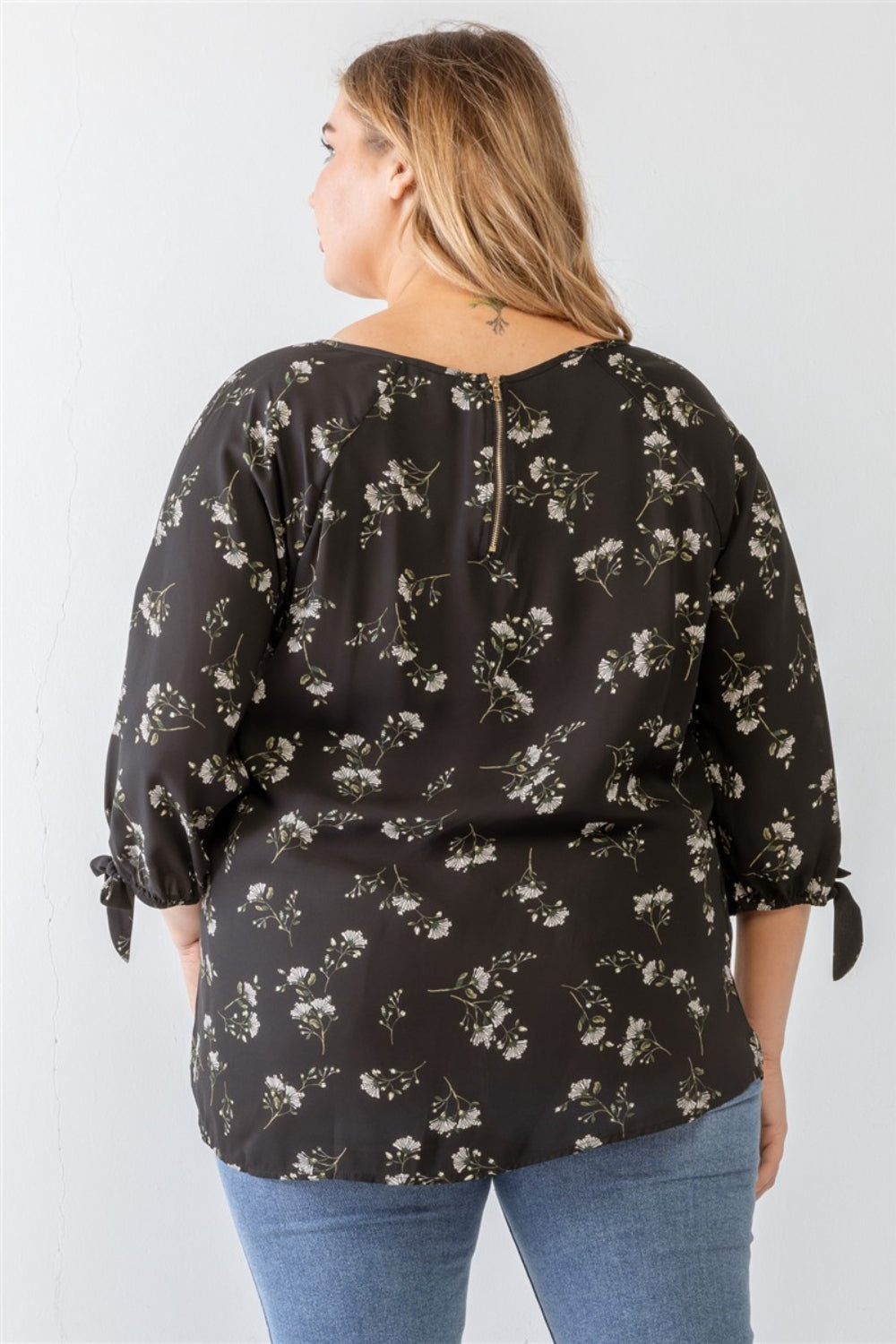 Women's Plus Size Floral Round Neck Blouse