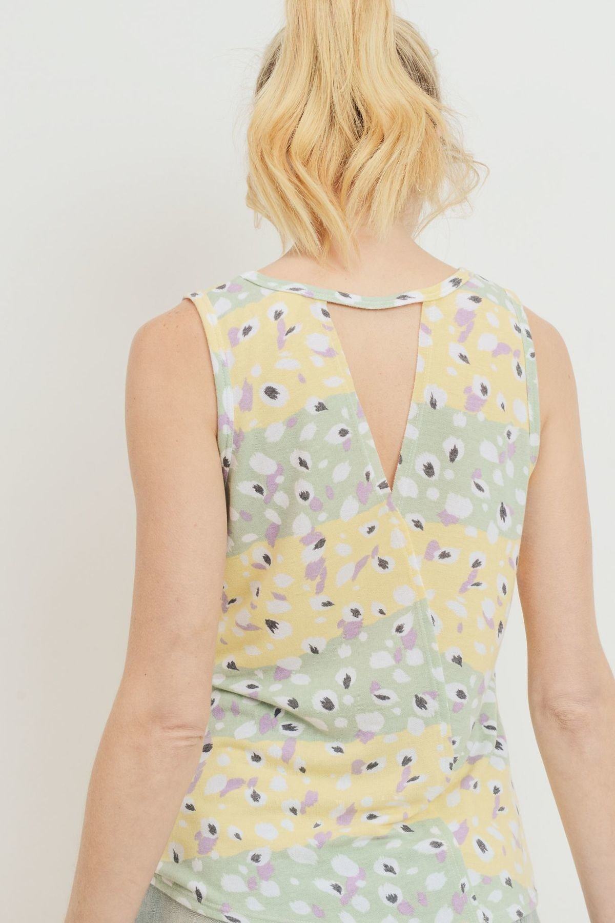 Women's Printed Terry Back Opened Sleeveless Top