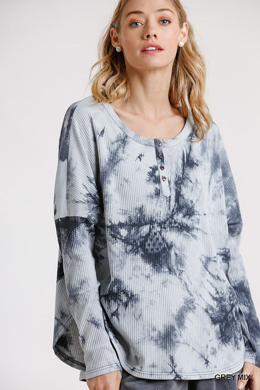 Women's Tie Dye Round Neck Ribbed Button Front Top With Round Hem