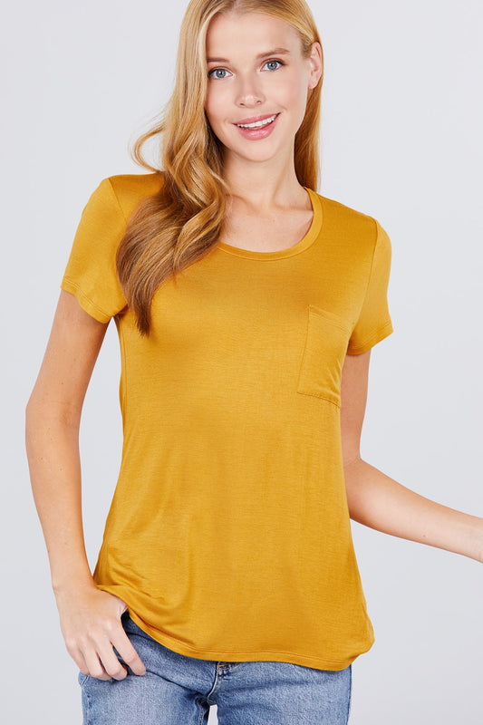 Women's Short Sleeve Scoop Neck Top With Pocket