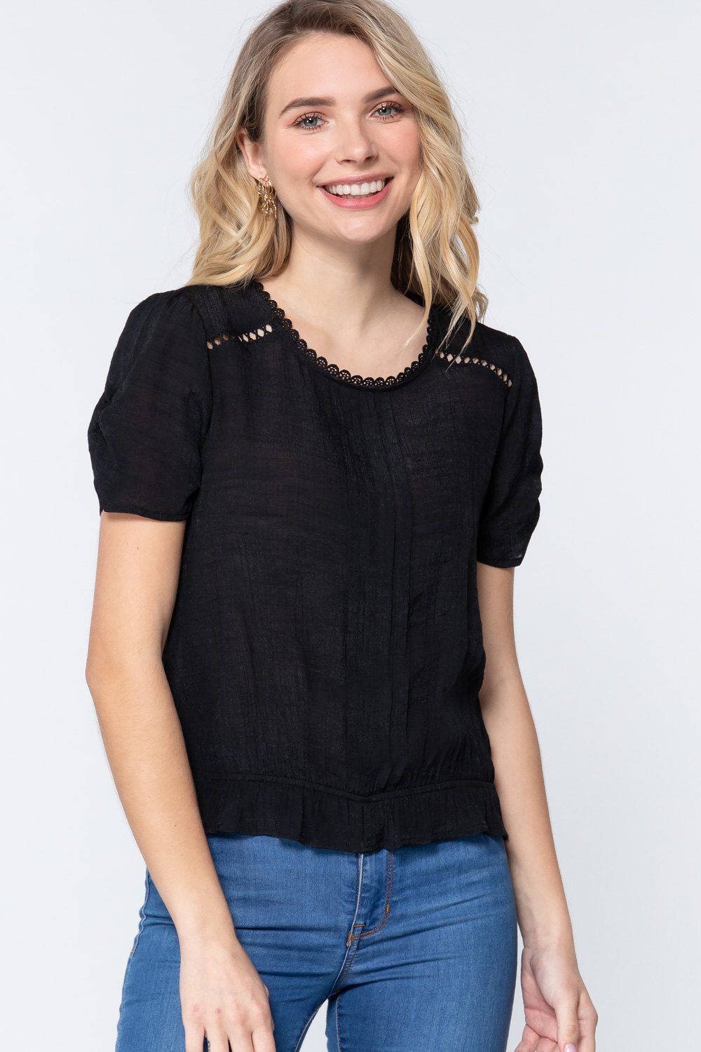 Women's Short Shirring Slv Pleated Woven Top