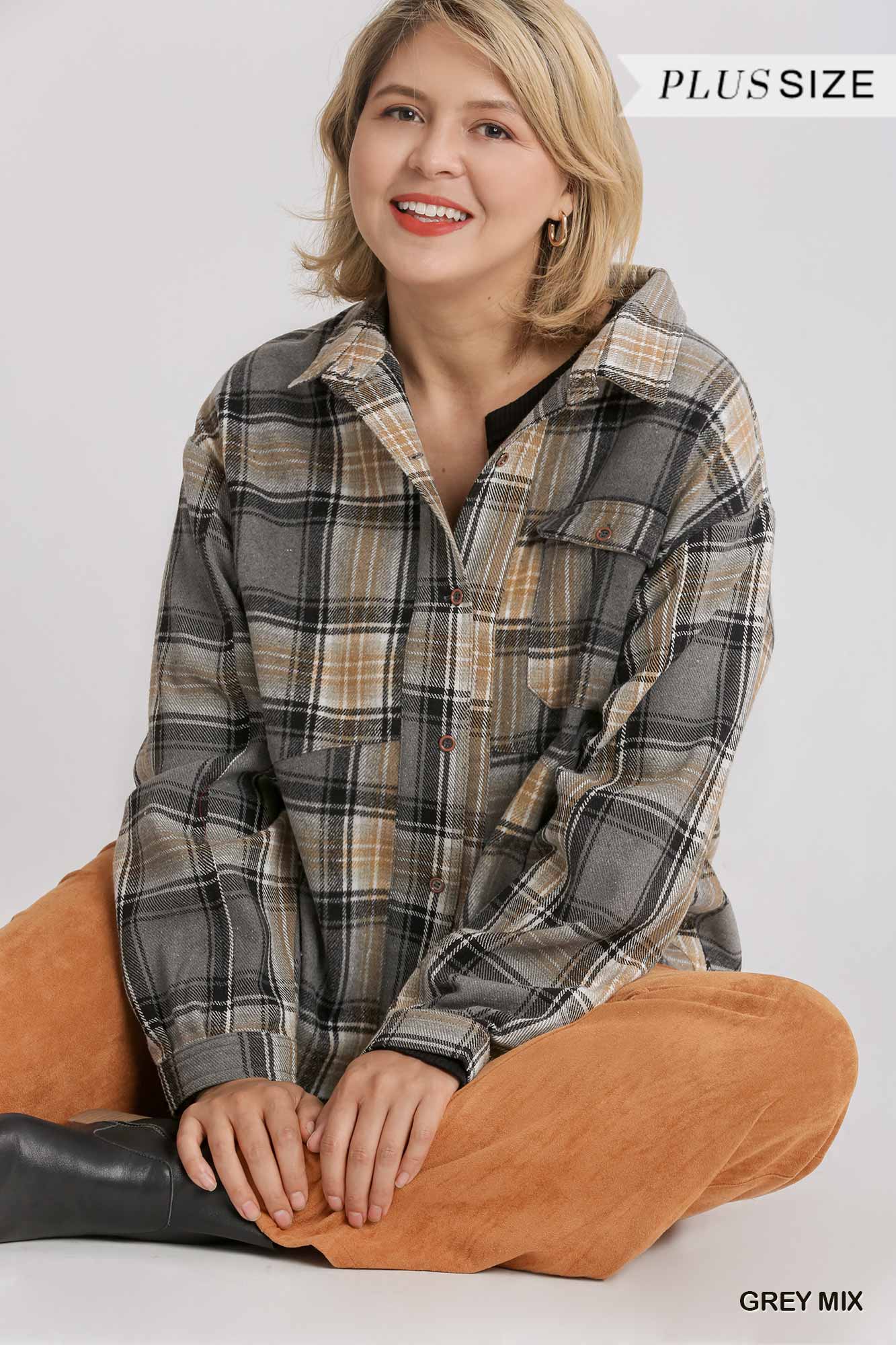 Women's Plus Plaid Collar Button Down Overshirt With Front Pockets