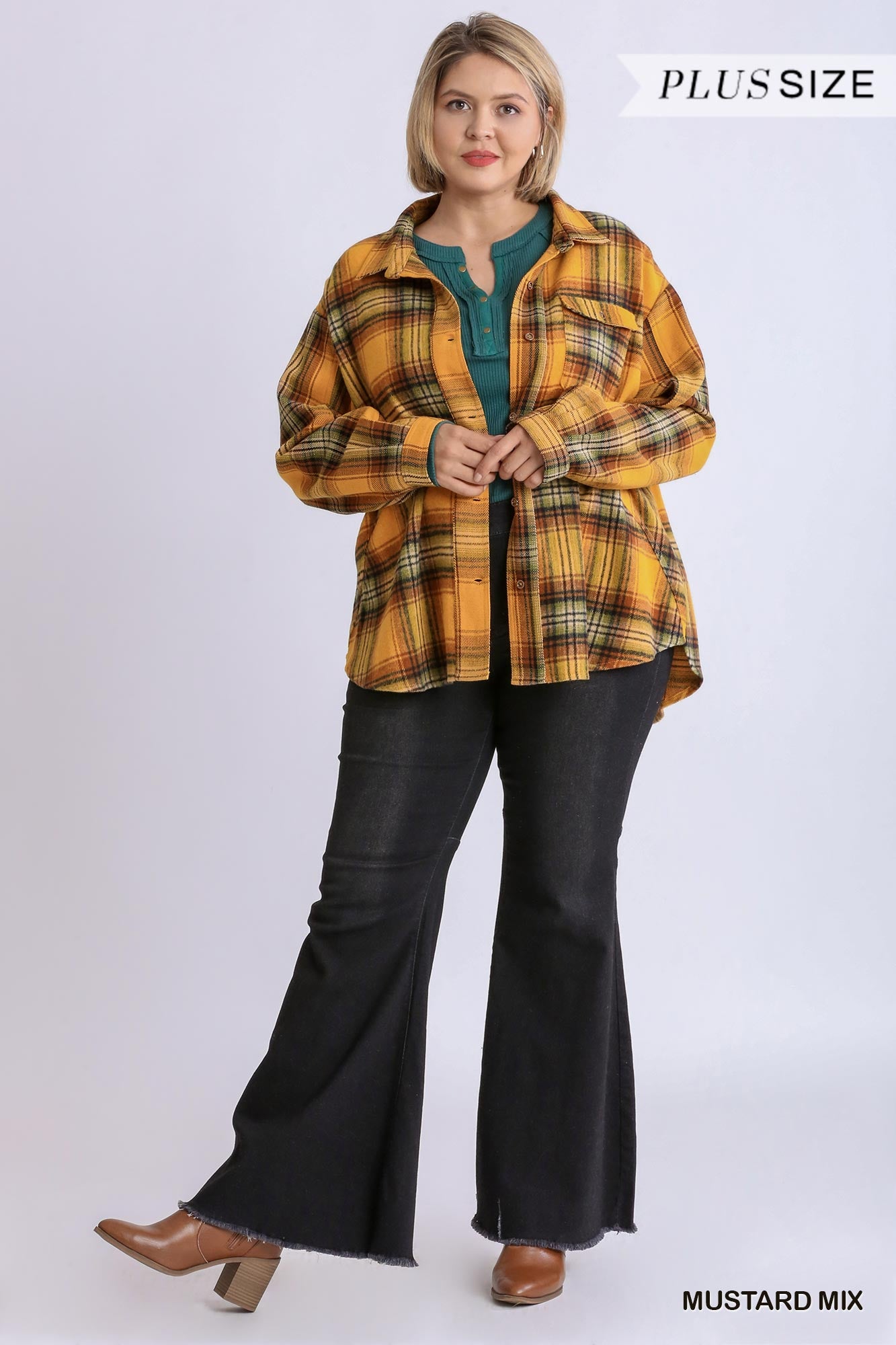 Women's Plus Plaid Collar Button Down Overshirt With Front Pockets