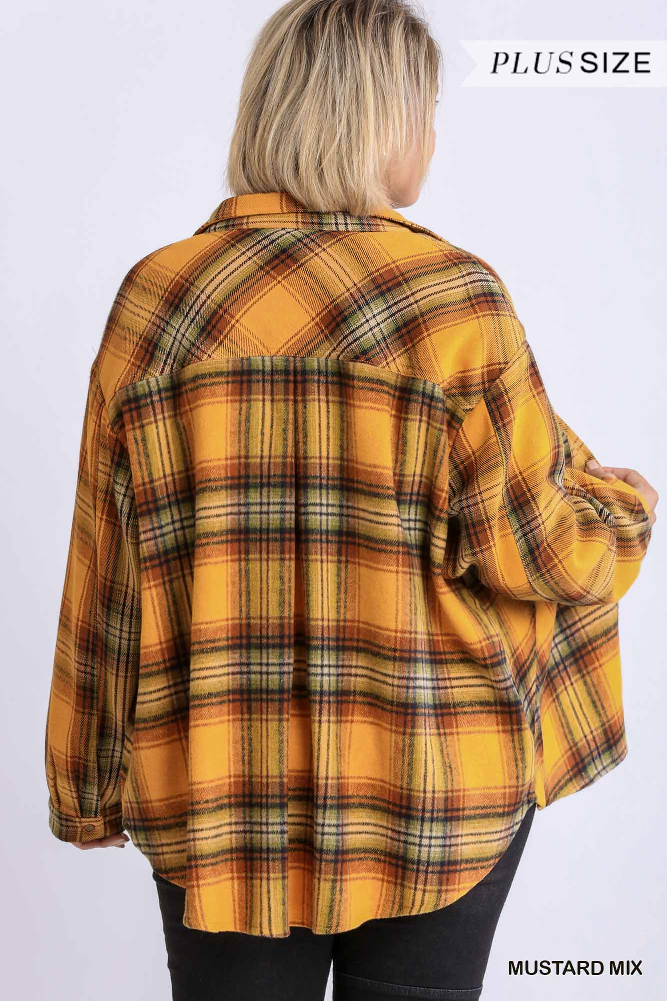 Women's Plus Plaid Collar Button Down Overshirt With Front Pockets